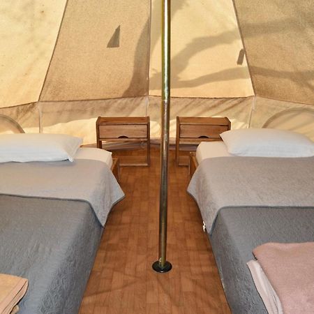 Camping Oliana Luaran gambar
