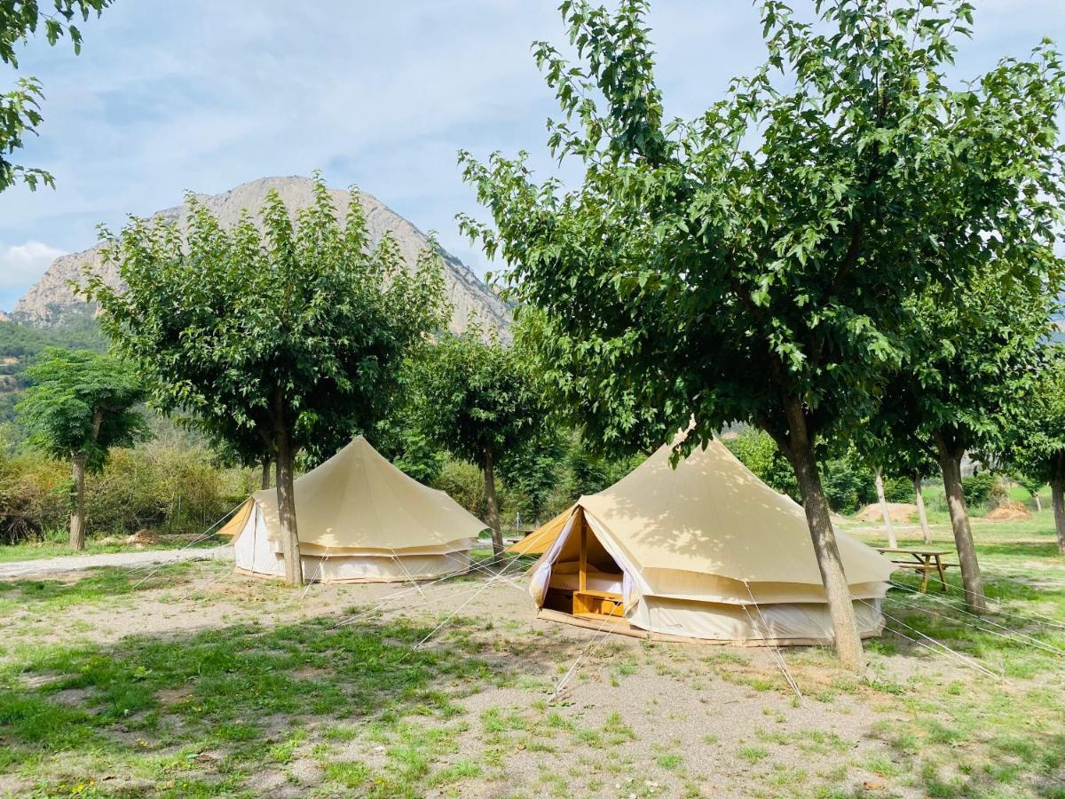 Camping Oliana Luaran gambar