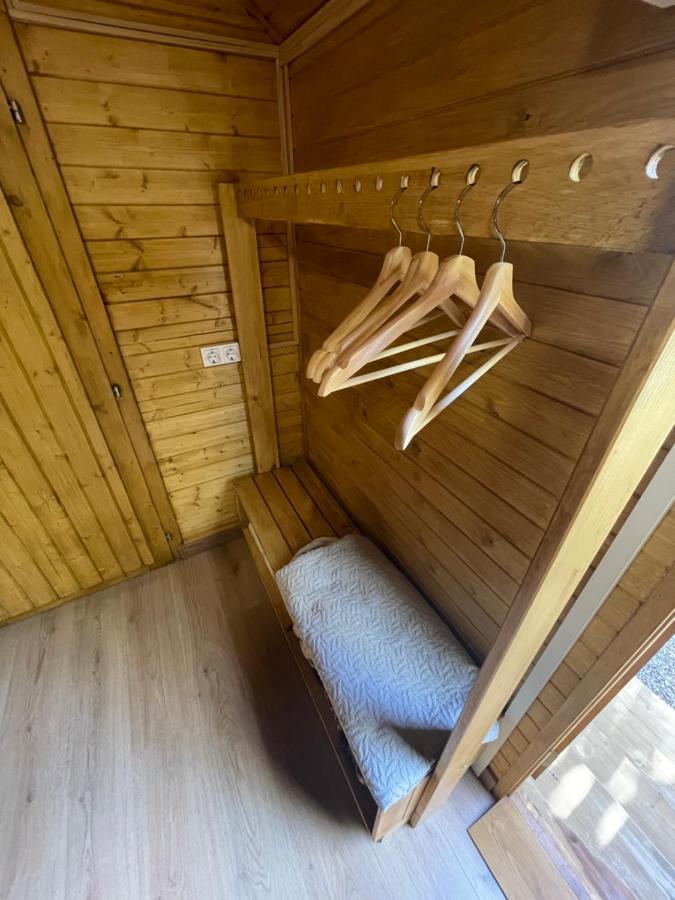 Camping Oliana Luaran gambar