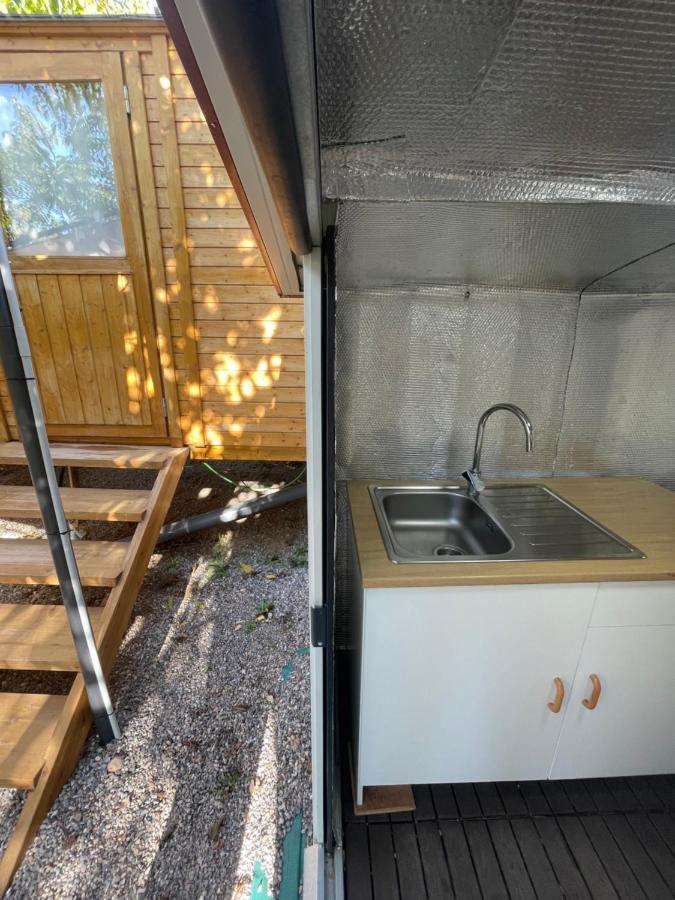 Camping Oliana Luaran gambar