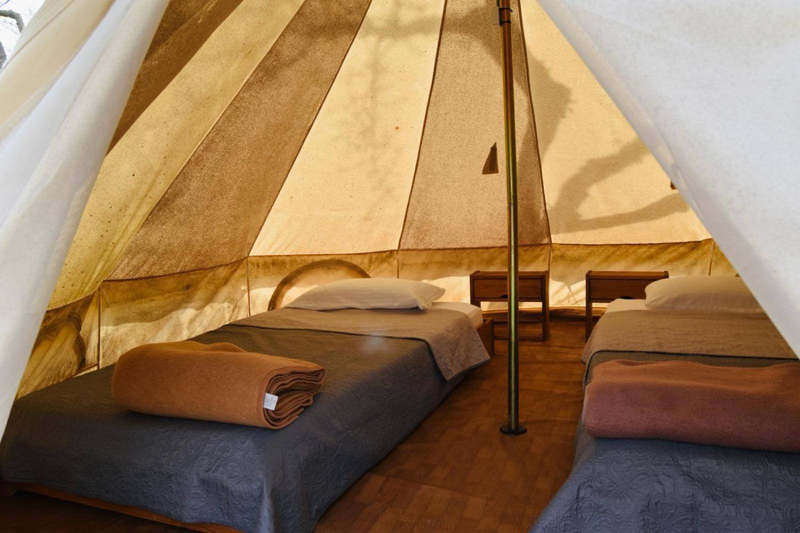 Camping Oliana Luaran gambar