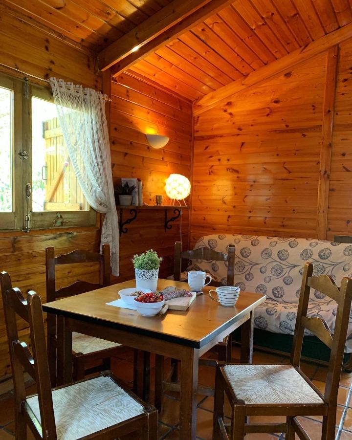 Camping Oliana Luaran gambar